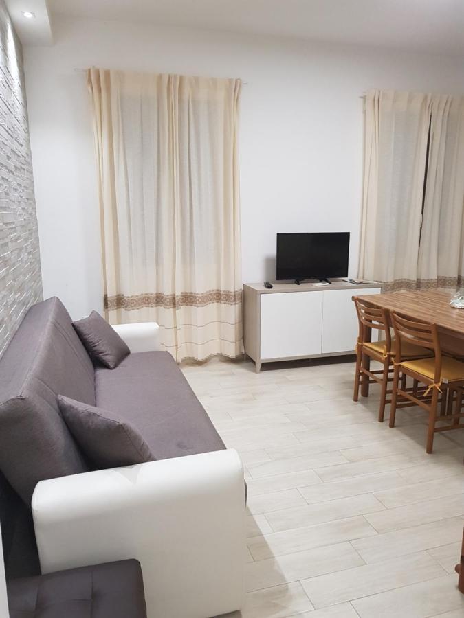 La Casa Di Laura Lägenhet Tortolì Exteriör bild